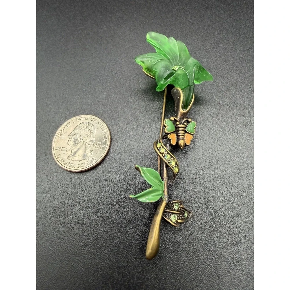 Vintage Flower Pin , Green Stones Butterfly Brass‎ Tone